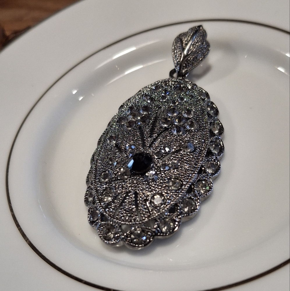 Pendant - Picture 8 of 12